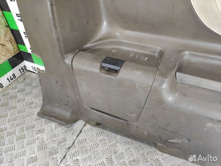 Обшивка багажника левая Vito 1996-2003