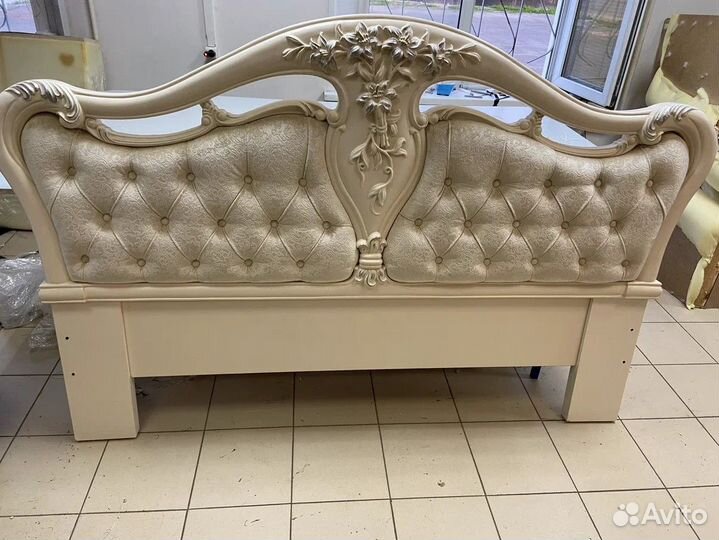 Перетяжка мебели Красногорск, обивка дивана