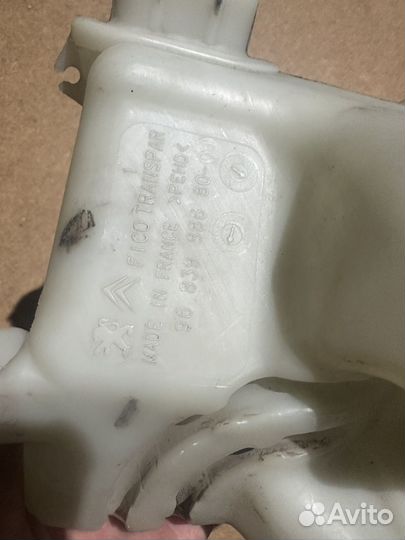 Бачок омывателя