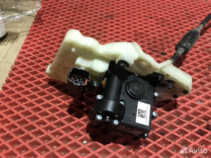 Трос ручника Kia Quoris