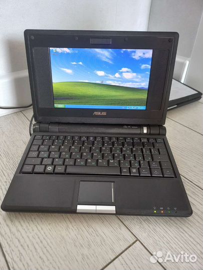 Нетбук Asus Eee pc700