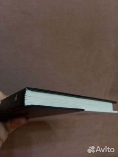 Книга Тайлера Нокс Таракан