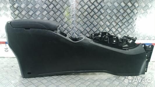 Подлокотник центральный nissan qashqai J11 (1RT35IX01)