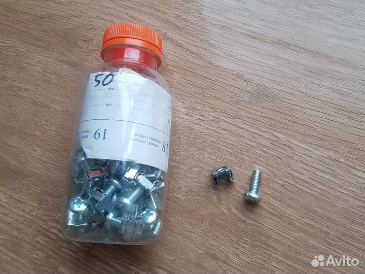 Уши крепеж 19