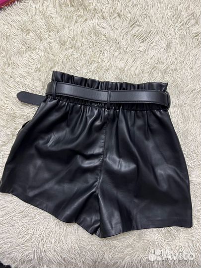 Кожаные шорты