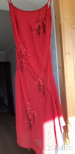 Платье вечернее