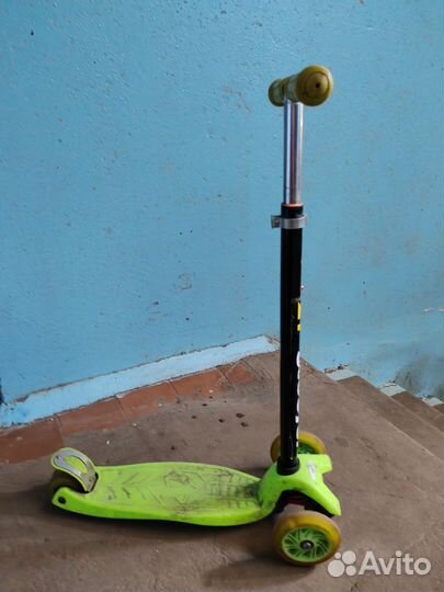 Самокат детский трехколесный