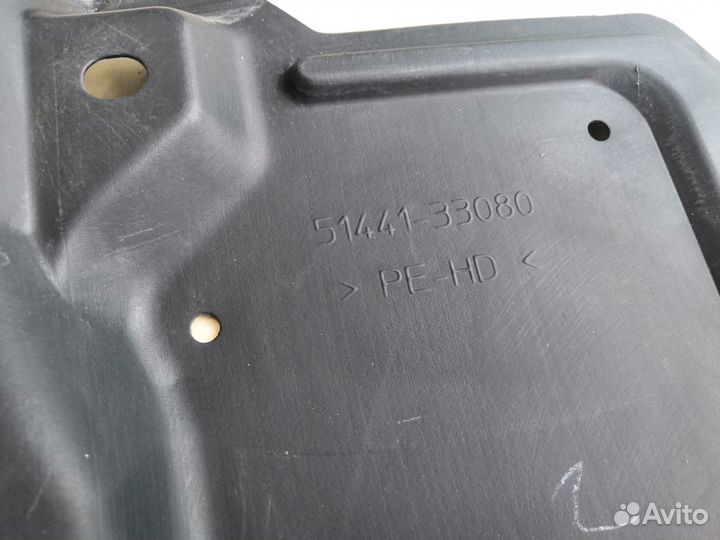 Защита двигателя перед бампер прав Toyota Camry 06