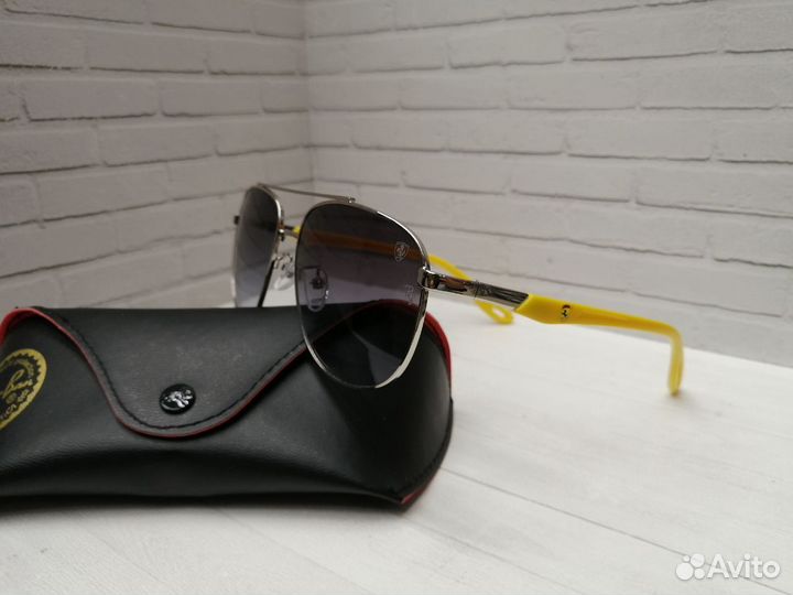 Солнцезащитные очки RayBan Aviator Scuderia F