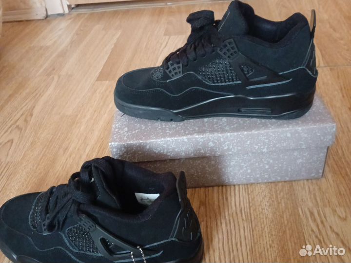 Кроссовки Jordan 4