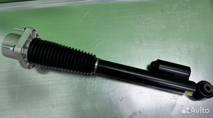 Задний амортизатор Range Rover L405 с ACE