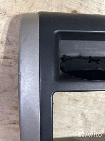 Центральная консоль Nissan X-Trail NT31 MR20