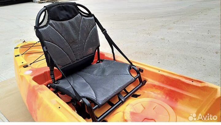 Каяк пластиковый