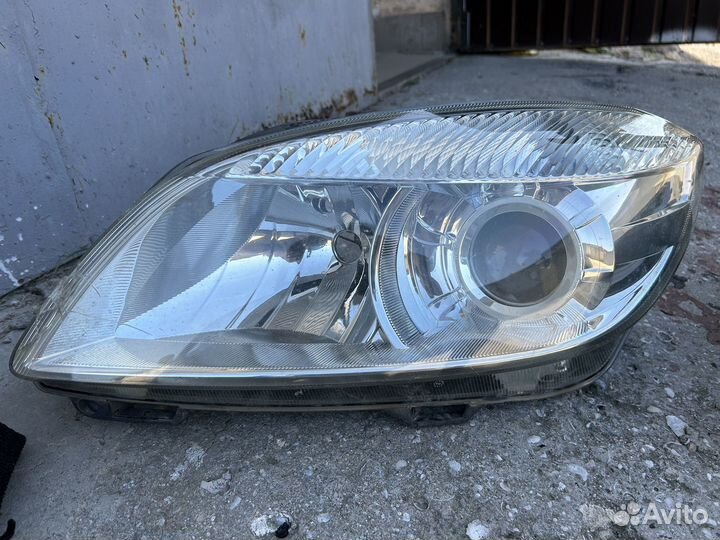 Фара Skoda fabia 2 левая