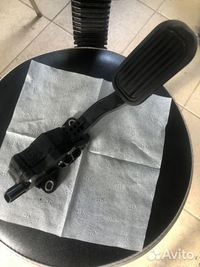 Педаль газа toyota land cruiser prado150