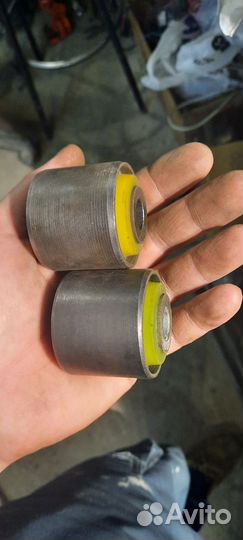 Сайлентблоки зад подвески Mazda Mpv