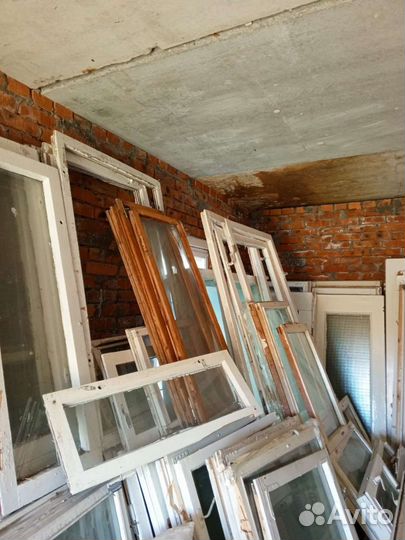 Деревянные оконные рамы, двери