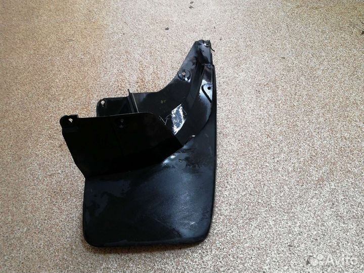 Брызговик задний правый Prado 150