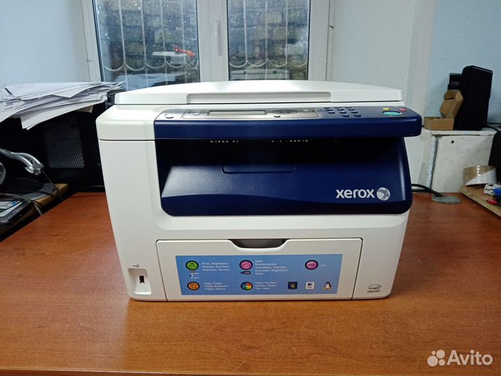 Принтер сканер копир лазерный цветной