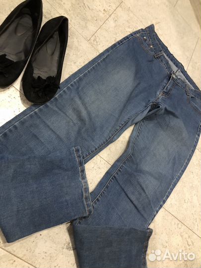 Два огромных пакета одежды 50