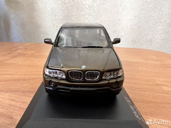 Модель BMW X5 E53 Minichamps 1:43