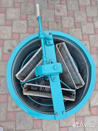 Медогонка 3 рамочная