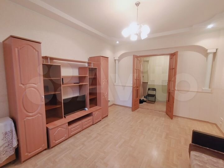 2-к. квартира, 64 м², 2/5 эт.
