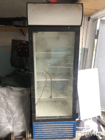 Витринный холодильник для напитков