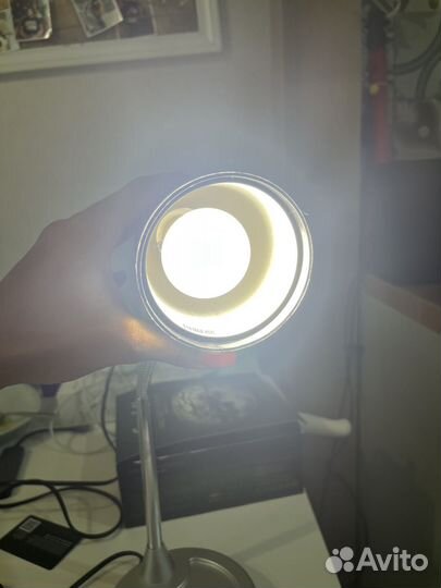 Лампа настольная