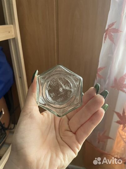 Баночка с черной крышкой 100 мл и 200 мл