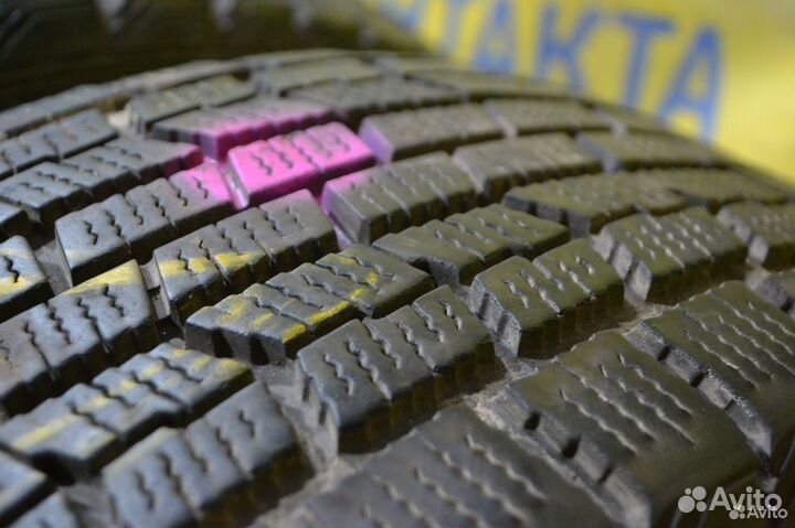 Goodyear Ice Navi Zea 215/65 R16