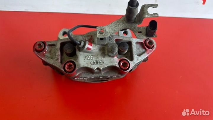 Суппорт передний правый Audi A6 C6 AUK 3.2 2008