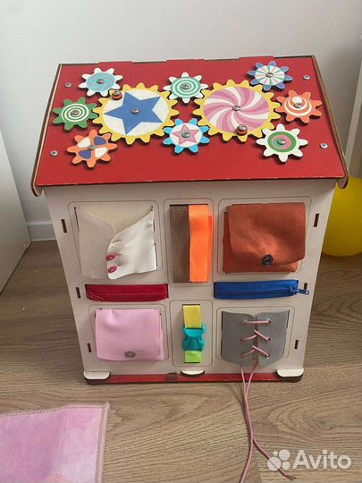 Бизиборд домик большой со светом