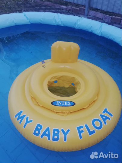 Надувной круг для плавания
