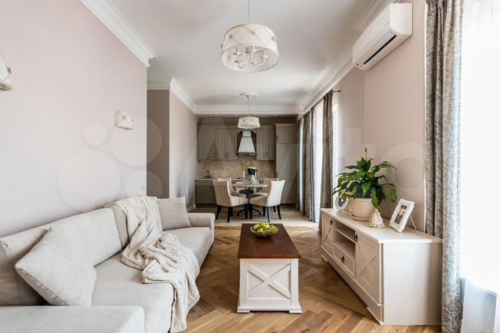 2-к. квартира, 65 м², 2/4 эт.