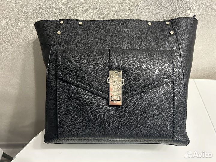 Сумка guess кожаная черная женская