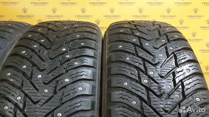 Nokian Tyres Hakkapeliitta 8 SUV 215/65 R16 102T