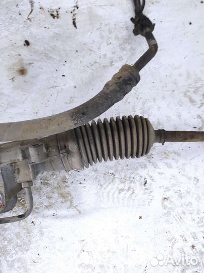 С дефектом рулевая рейка Renault sandero 1