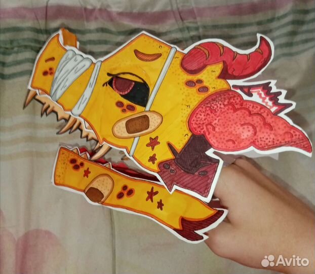 Дракон на руку из бумаги