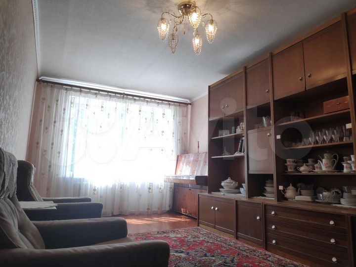 3-к. квартира, 60 м², 3/5 эт.