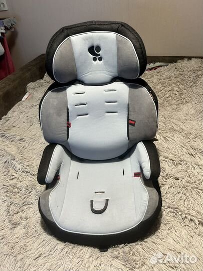 Автомобильное кресло - бустер