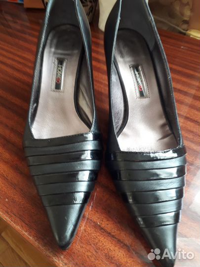 Женские туфли