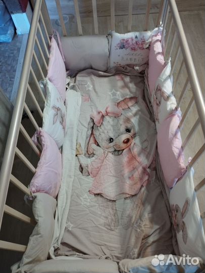 Детская кровать маятник