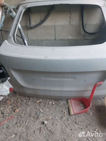 Крышка багажника на LADA granta liftback