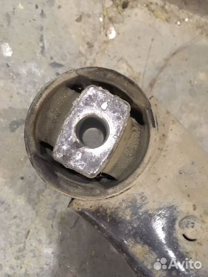 Задняя балка bmw е38