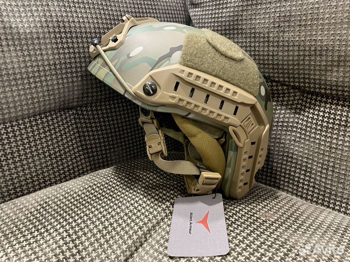 Тактический шлем с отстрелом мультикам