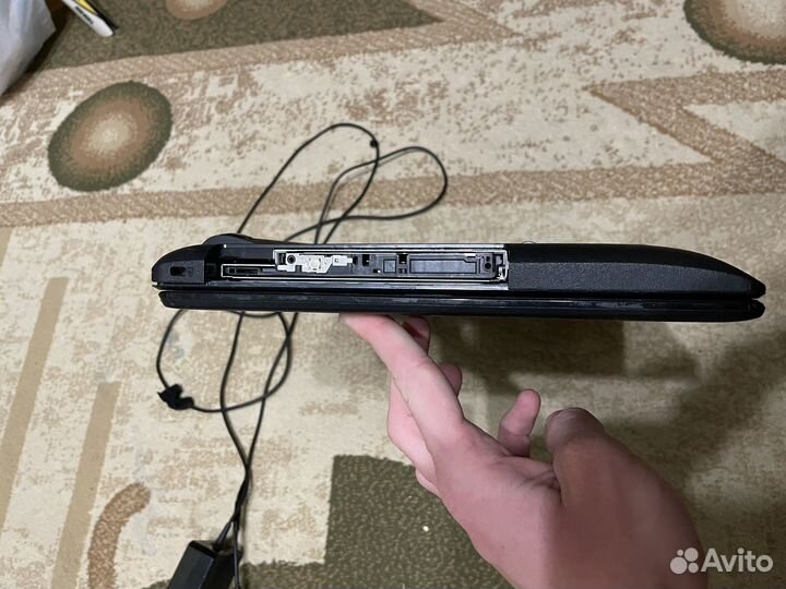 Ноутбук asus r512m