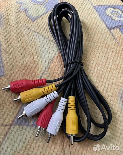 Аудио/видео кабель 3RCA-3RCA 1,2 метра