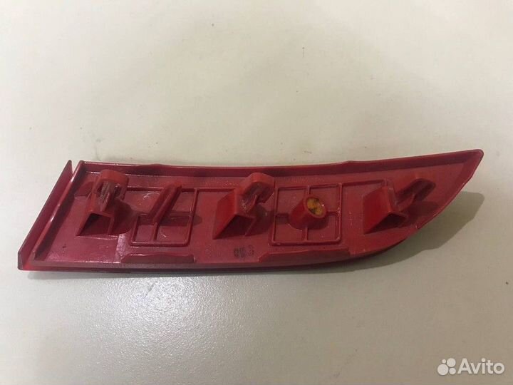 Отражатель в бампер задний правый Hyundai Tucson