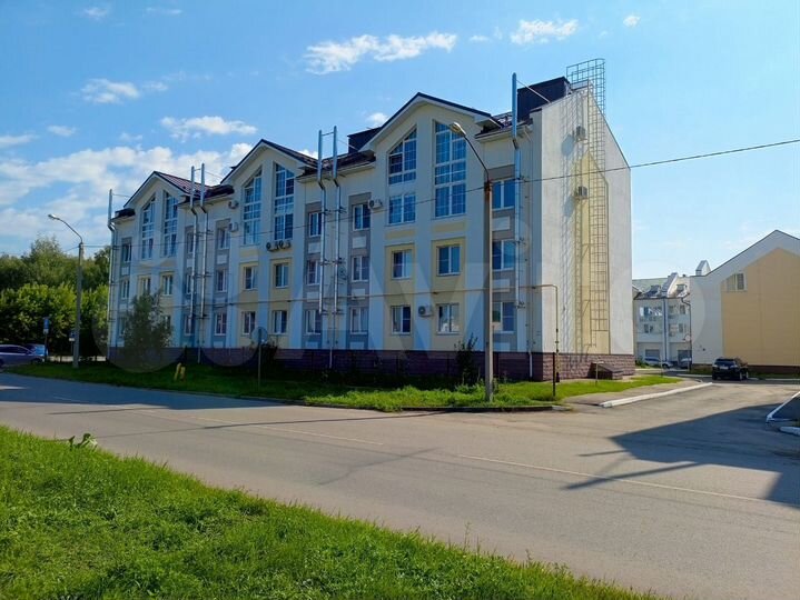 4-к. квартира, 120 м², 3/3 эт.